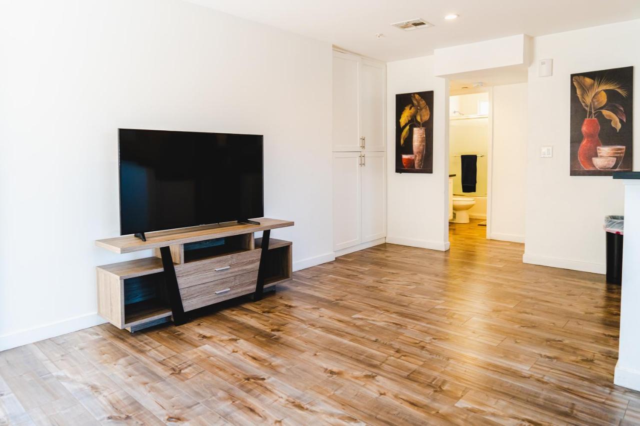 Modern Remodeled 1-Bedroom Close To Hollywood Walk Of Fame With Parking Los Angeles Exteriér fotografie