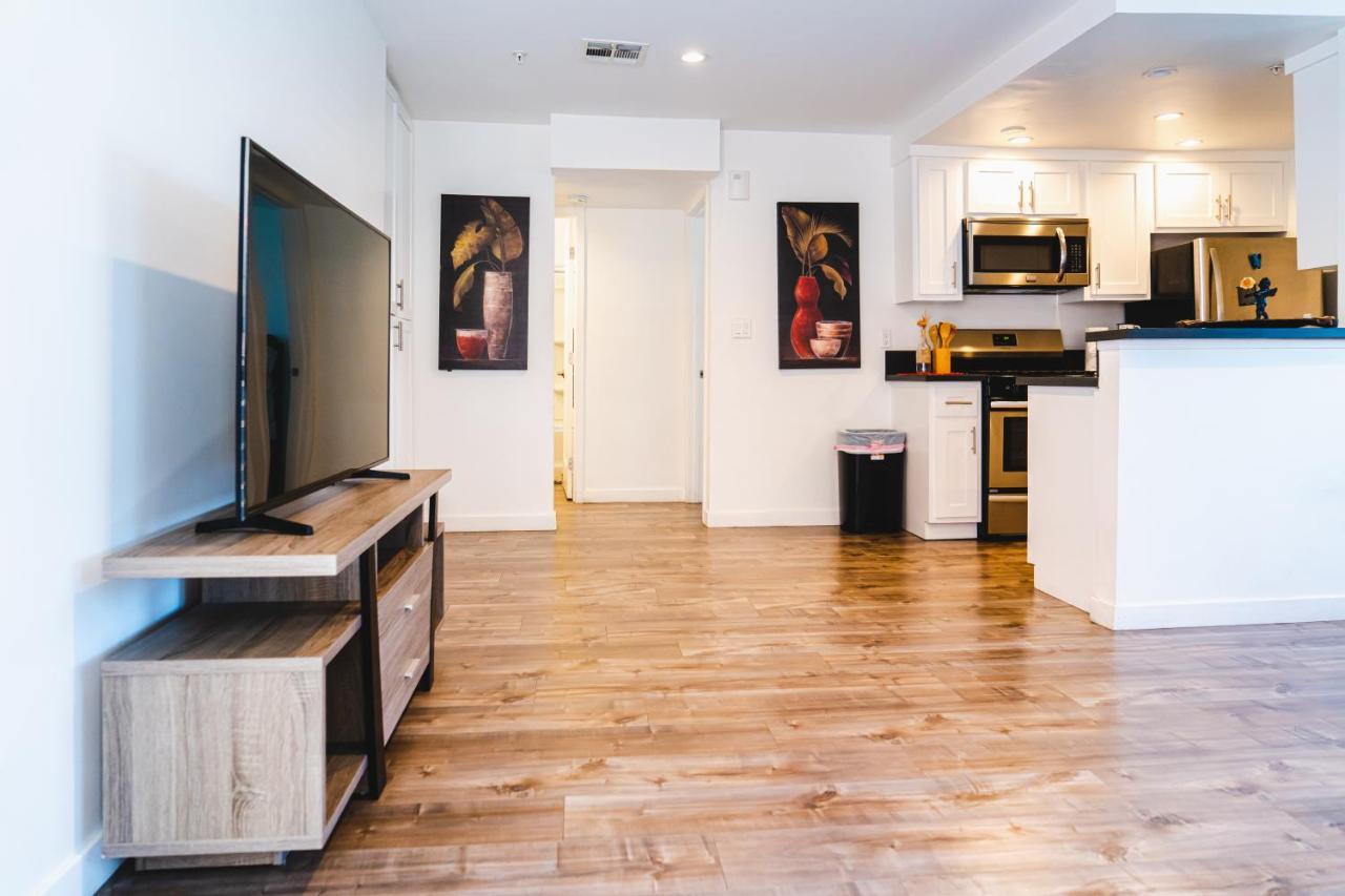 Modern Remodeled 1-Bedroom Close To Hollywood Walk Of Fame With Parking Los Angeles Exteriér fotografie